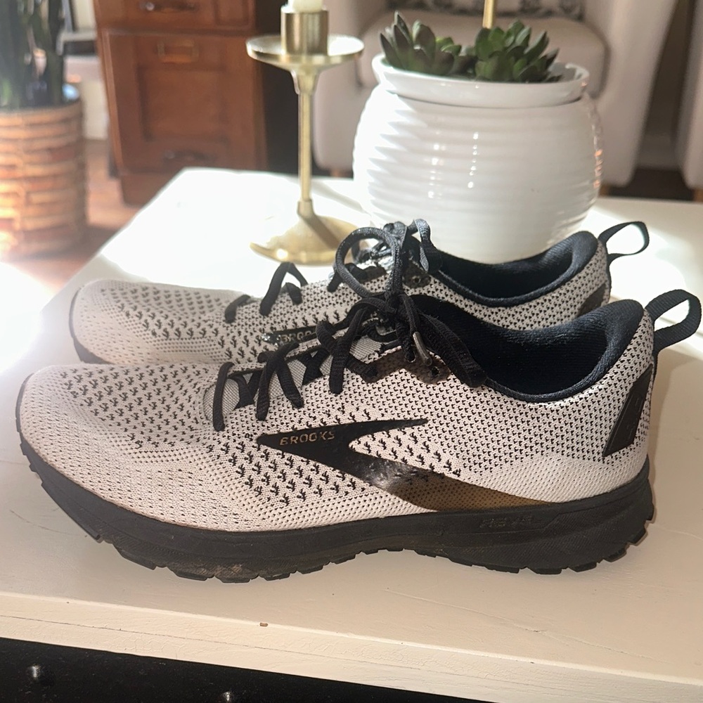 Brooks Revel Gray and Black Running Shoes